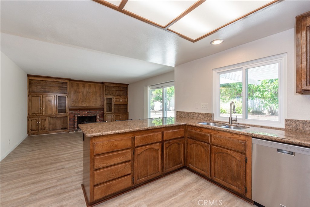 11 Bragg, Irvine CA 92620 - photo 18