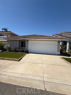 Front view - 11 Calandria, Irvine CA 92620 - photo 1