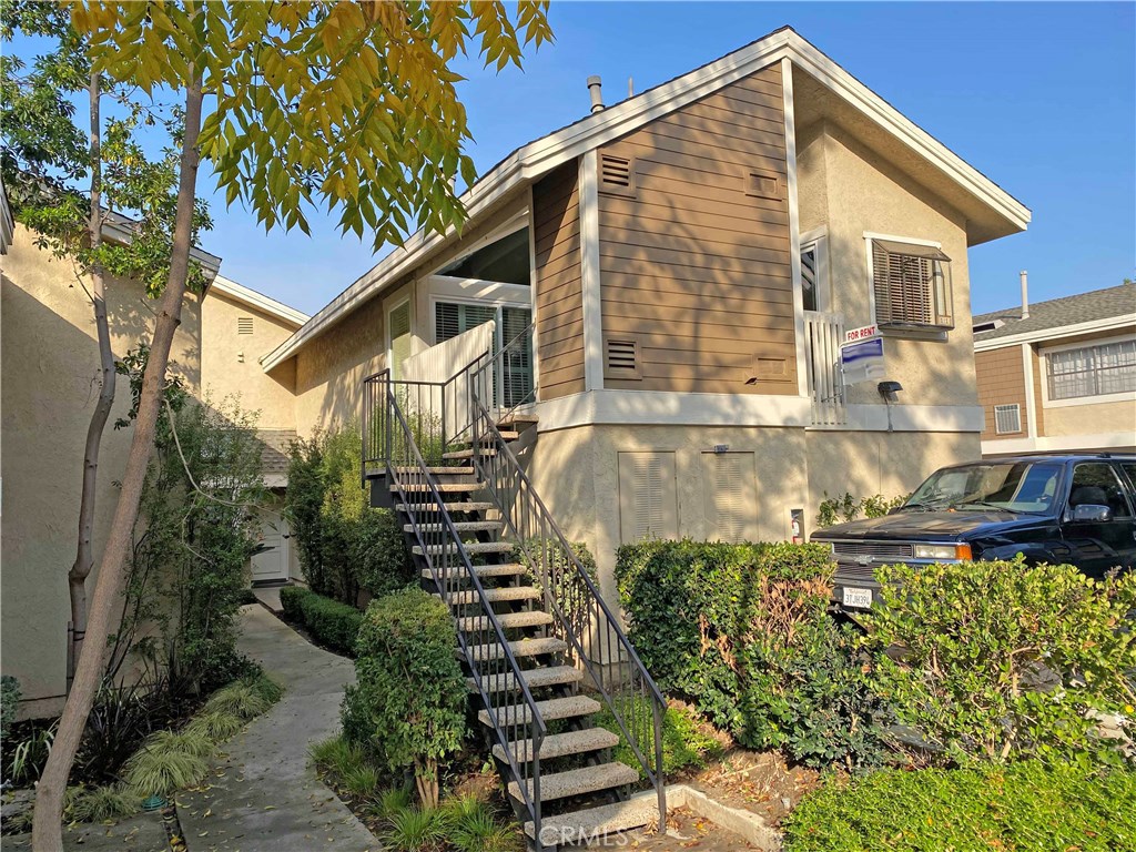 11 Lakepines, Irvine CA 92620 - photo 2