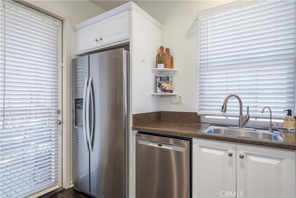 11 Nature, Irvine CA 92620 - photo 16