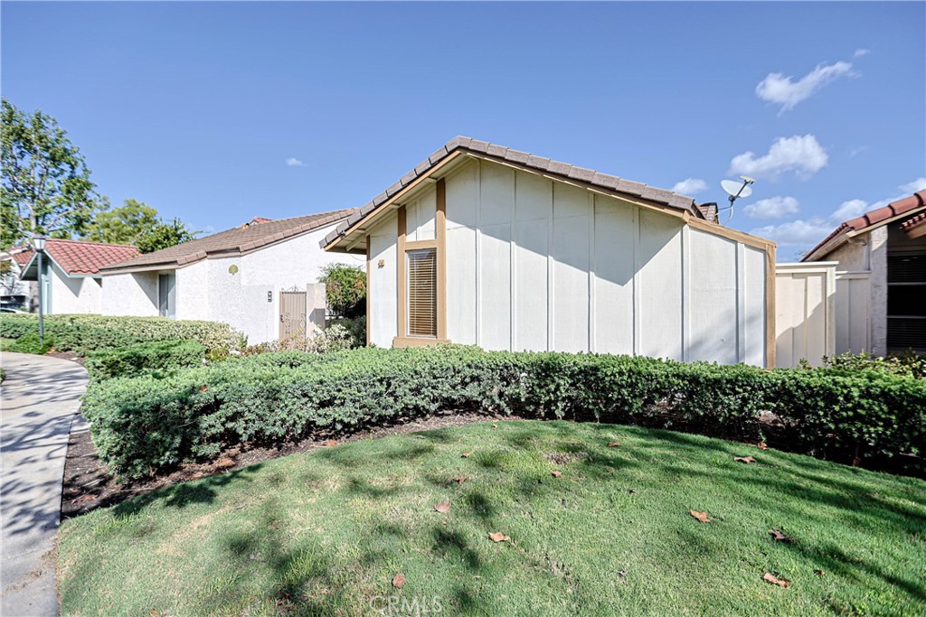 FRONT EXTERIOR - 11 Orchard, Irvine CA 92618 - photo 2