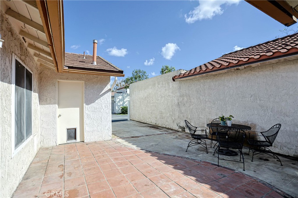 SIDE YARD - 11 Orchard, Irvine CA 92618 - photo 33