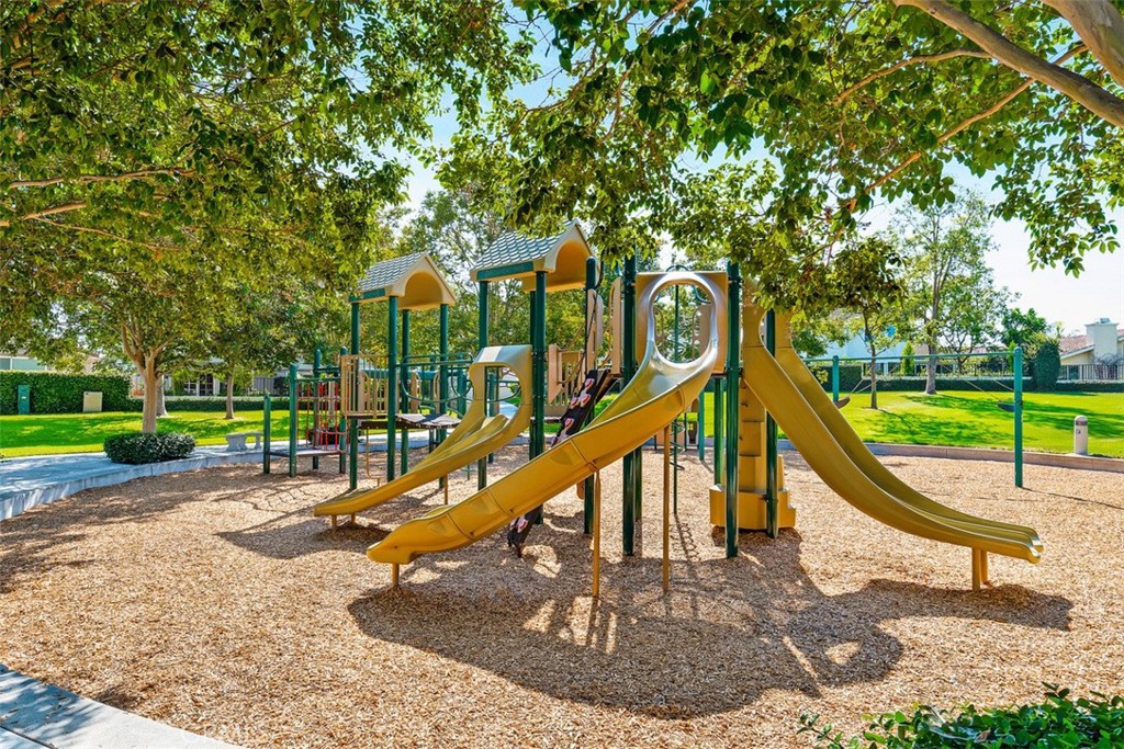 11 Rosemary 20, Irvine CA 92604 - photo 44