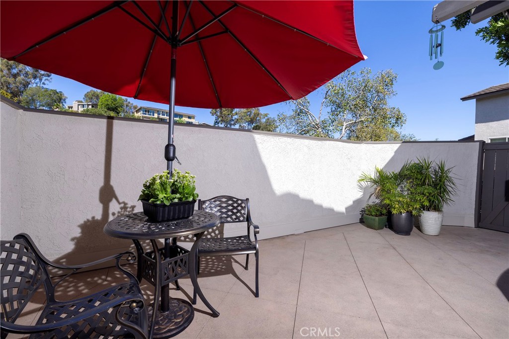 11 Sunshine, Irvine CA 92603 - photo 24