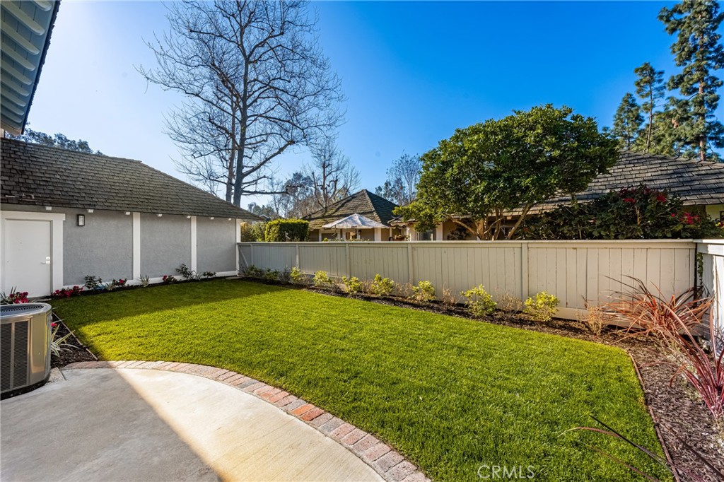 11 Thunder Trail 6, Irvine CA 92614 - photo 32