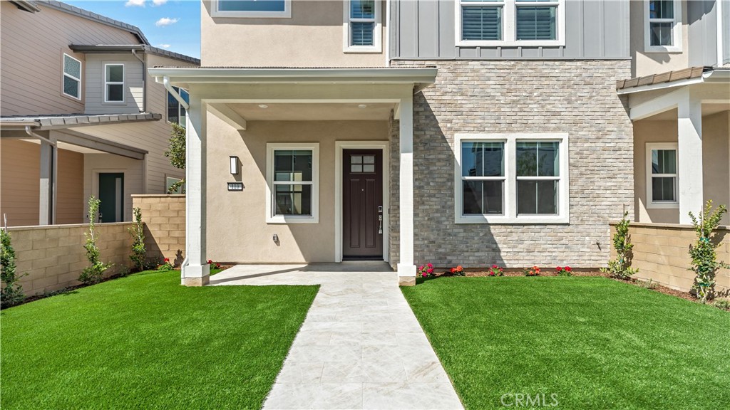 110 Scoville, Irvine CA 92618 - photo 1