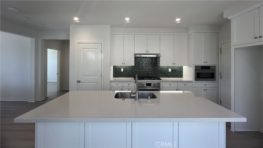110 Sunnyside, Irvine CA 92618 - photo 8
