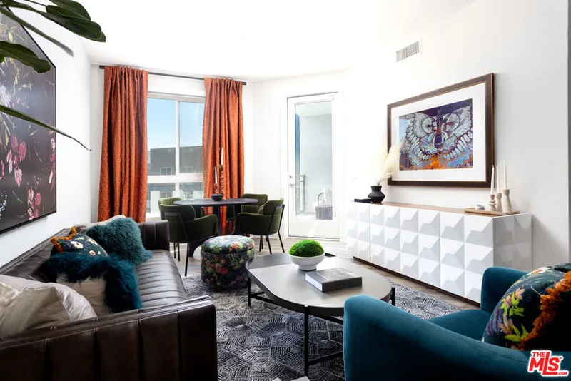 1100 Steely 1339, Irvine