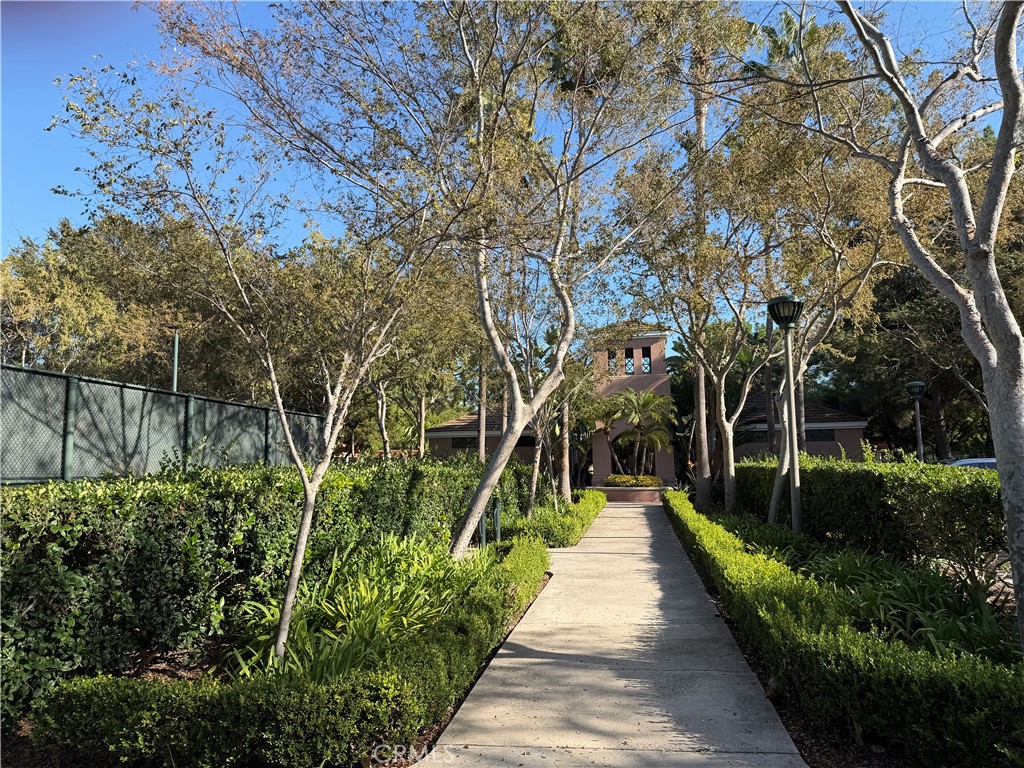 Association walking paths - 1103 Solvay Aisle, Irvine CA 92606 - photo 20