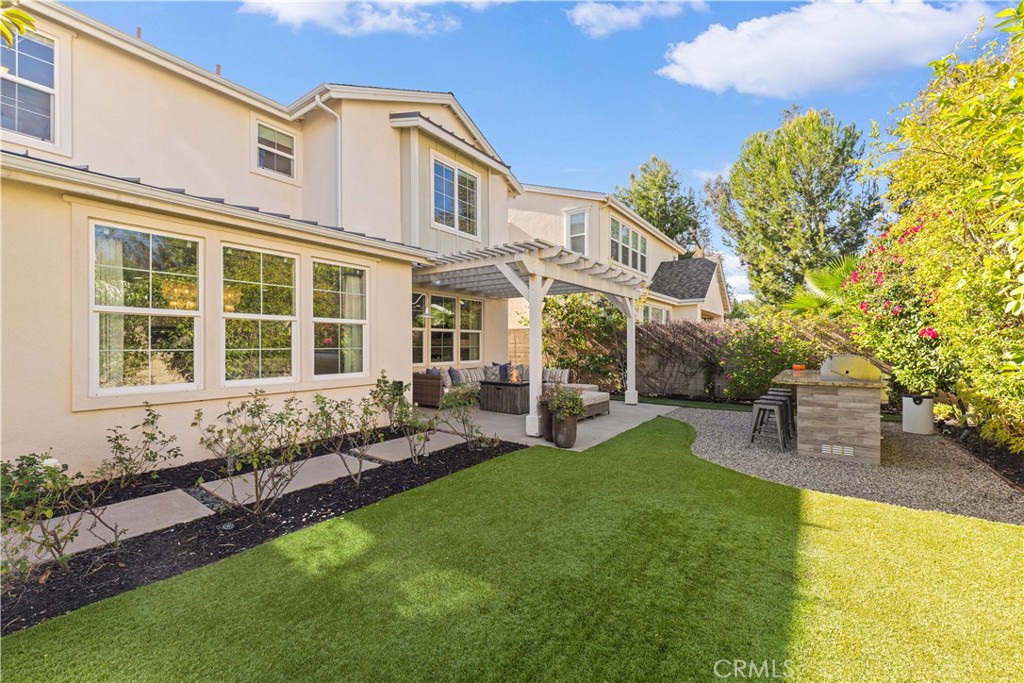 111 Bumblebee, Irvine CA 92618 - photo 2