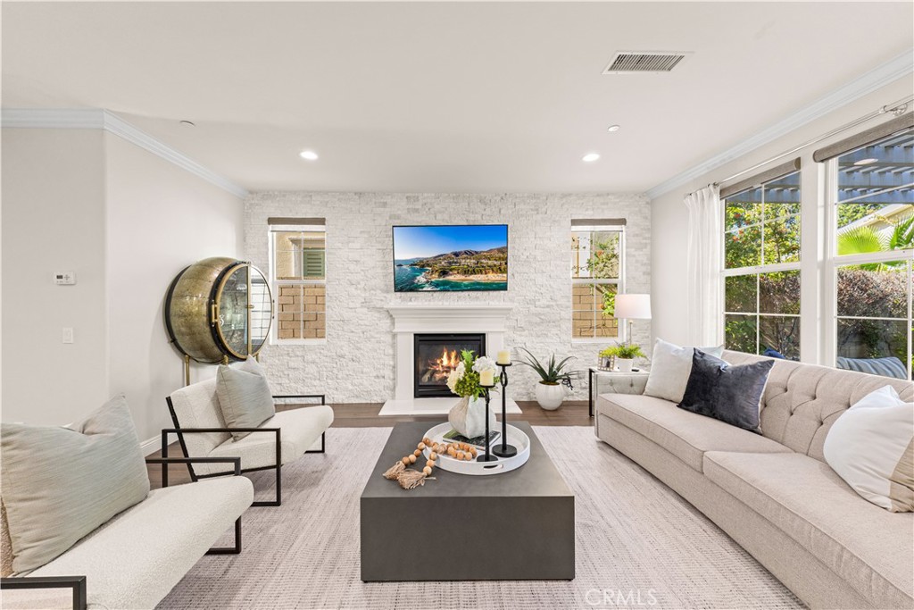 111 Bumblebee, Irvine CA 92618 - photo 8