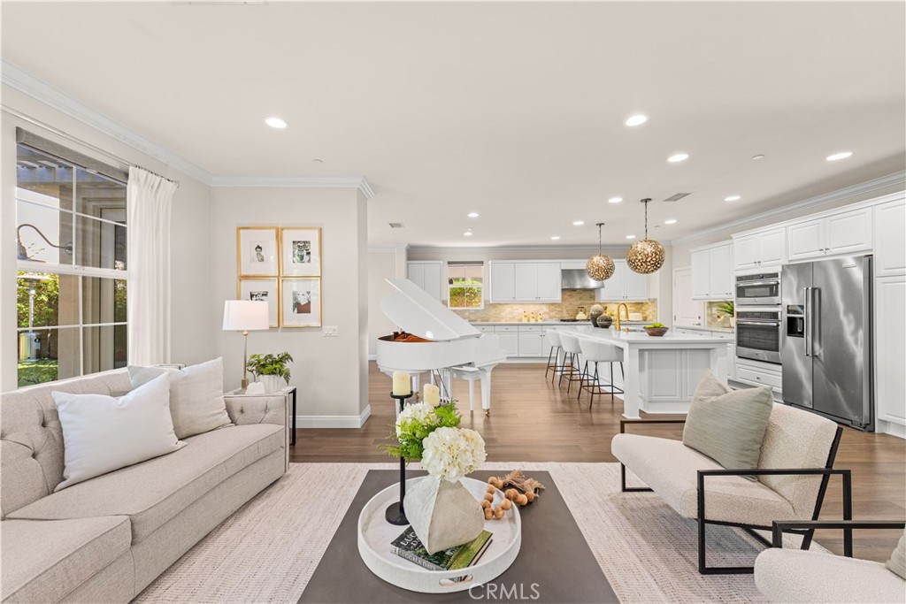 111 Bumblebee, Irvine CA 92618 - photo 9