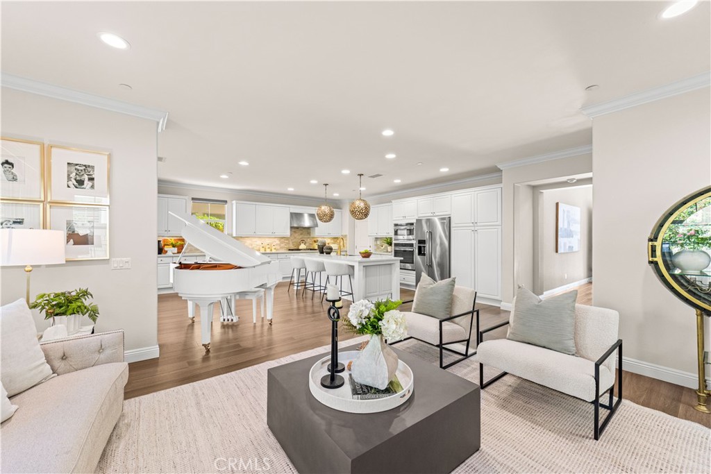 111 Bumblebee, Irvine CA 92618 - photo 10