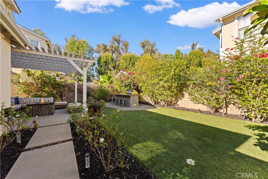 111 Bumblebee, Irvine CA 92618 - photo 25