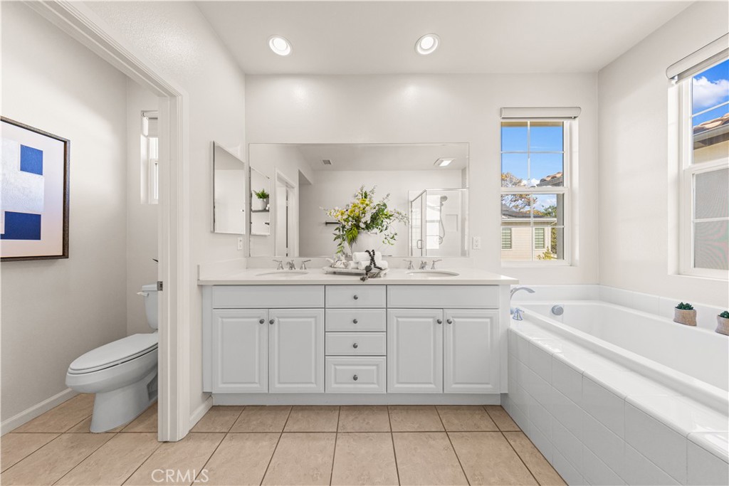 111 Bumblebee, Irvine CA 92618 - photo 42