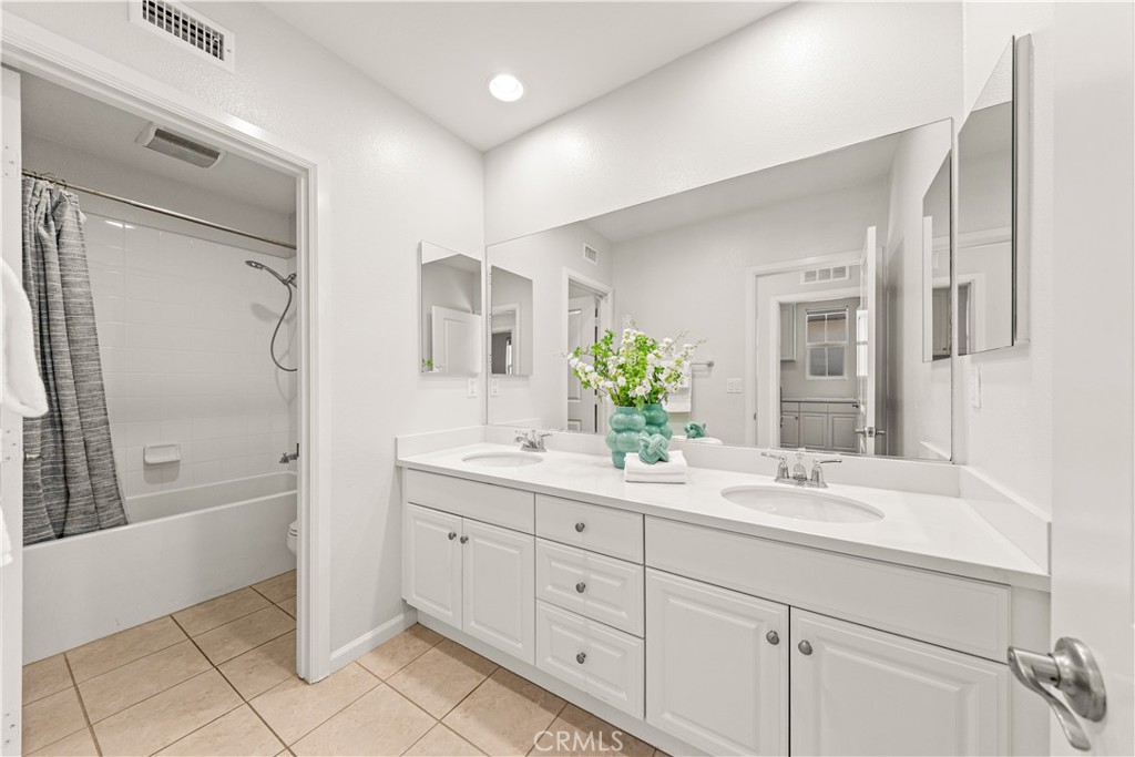 111 Bumblebee, Irvine CA 92618 - photo 48