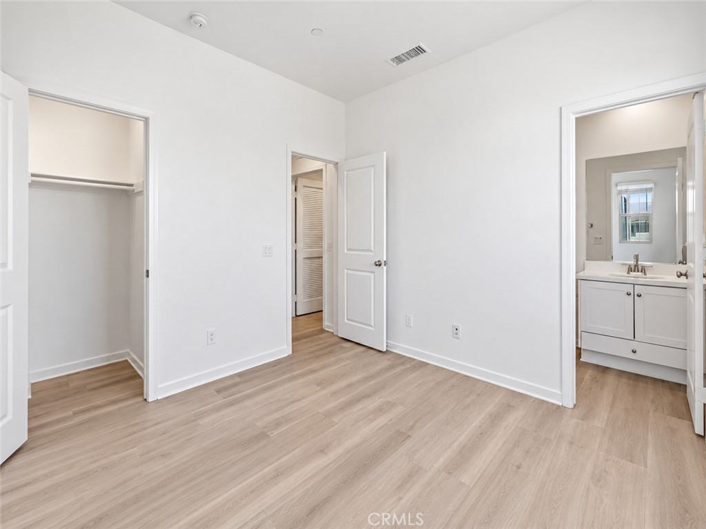 111 Episode, Irvine CA 92618 - photo 18