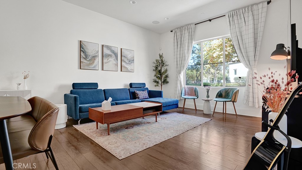 111 Frame, Irvine CA 92618 - photo 5