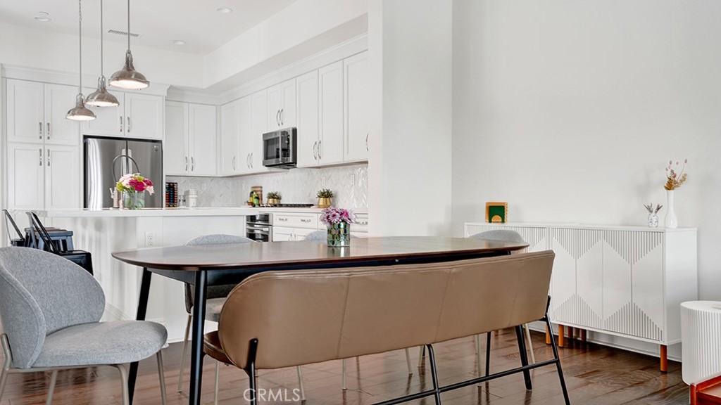 111 Frame, Irvine CA 92618 - photo 10