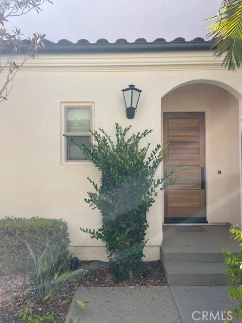 111 Holly Springs, Irvine, CA 92618