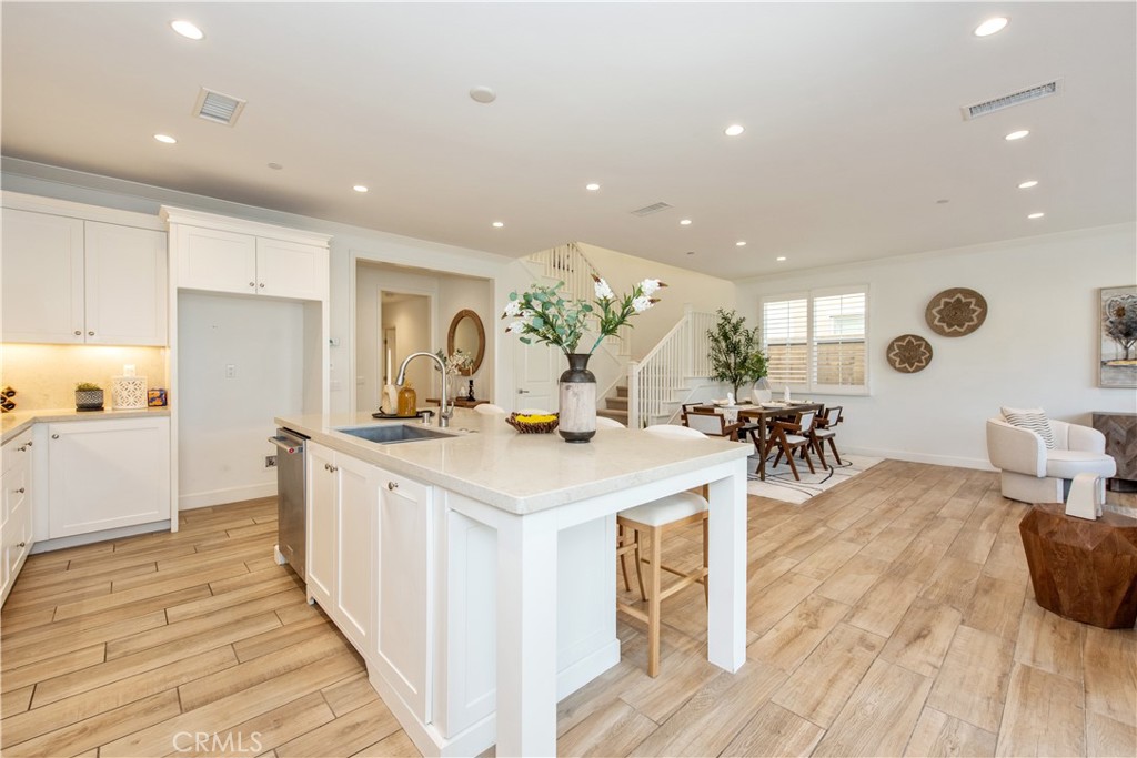 111 Omar, Irvine CA 92620 - photo 8