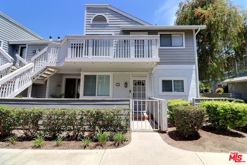 111 Remington 332, Irvine CA 92620 - photo 2