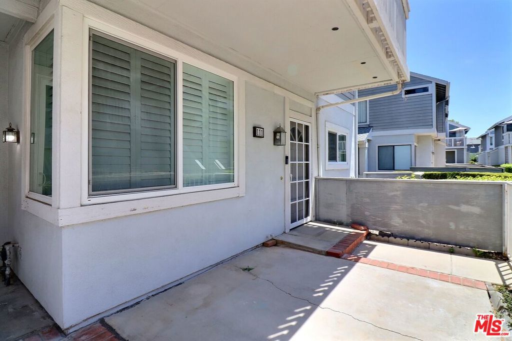 111 Remington 332, Irvine CA 92620 - photo 5