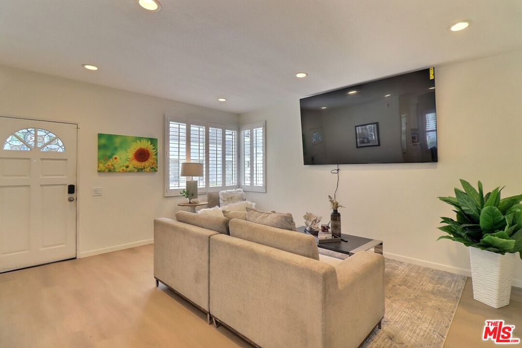 111 Remington 332, Irvine CA 92620 - photo 7
