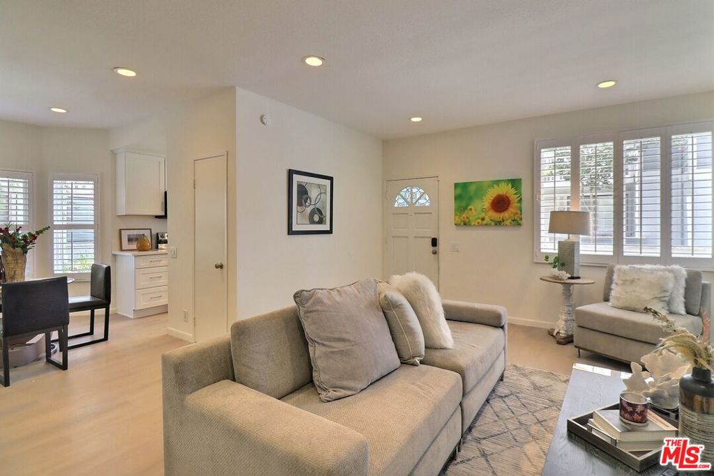 111 Remington 332, Irvine CA 92620 - photo 8