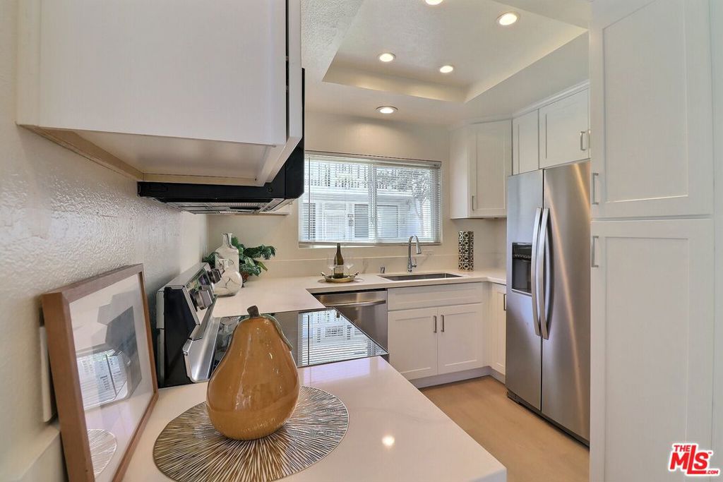 111 Remington 332, Irvine CA 92620 - photo 14