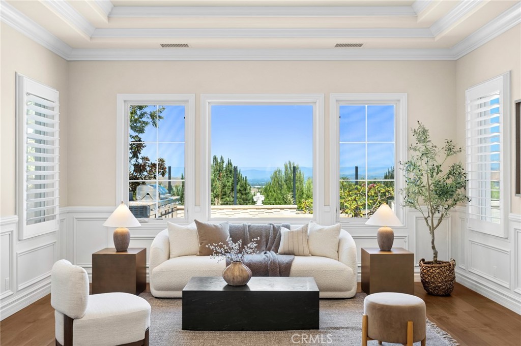 Main Floor Primary Retreat - 111 Shady Arbor, Irvine CA 92618 - photo 22