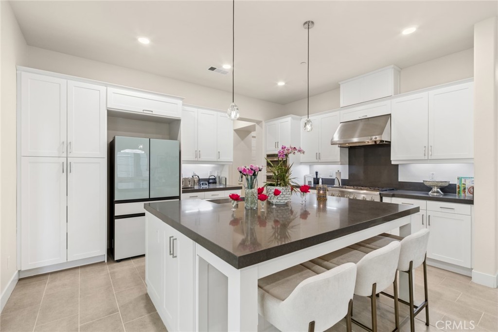111 Stellar, Irvine CA 92618 - photo 3