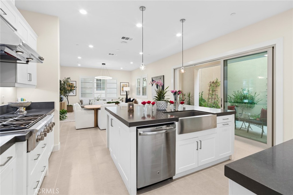 111 Stellar, Irvine CA 92618 - photo 5