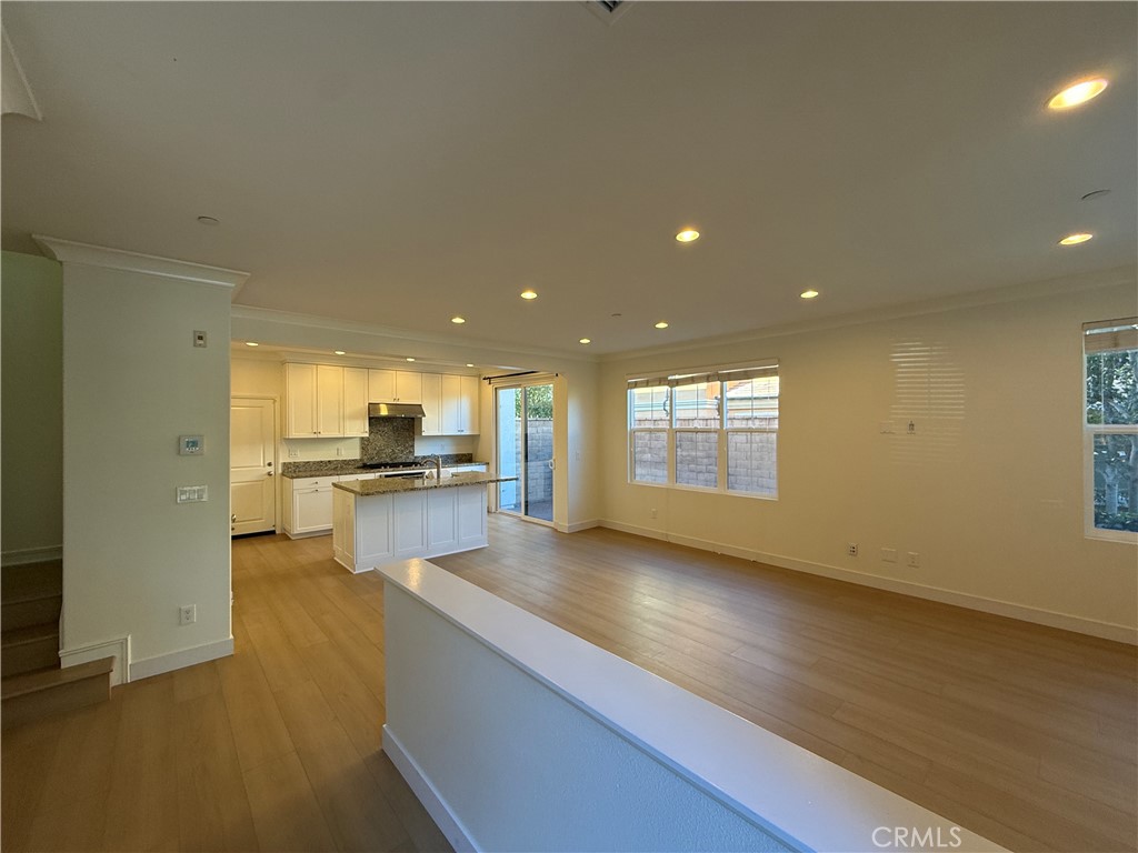 112 Crescent Moon, Irvine CA 92602 - photo 3