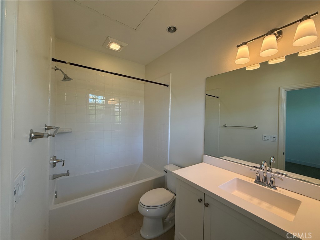 112 Crescent Moon, Irvine CA 92602 - photo 14
