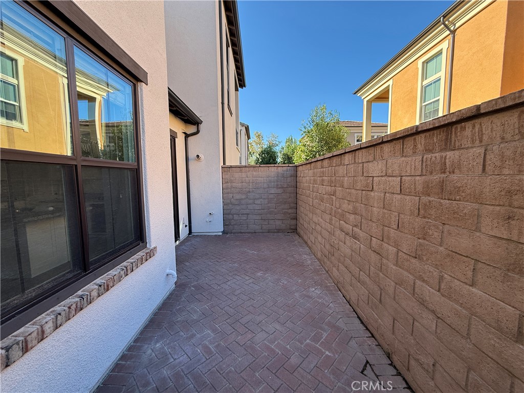 112 Crescent Moon, Irvine CA 92602 - photo 22