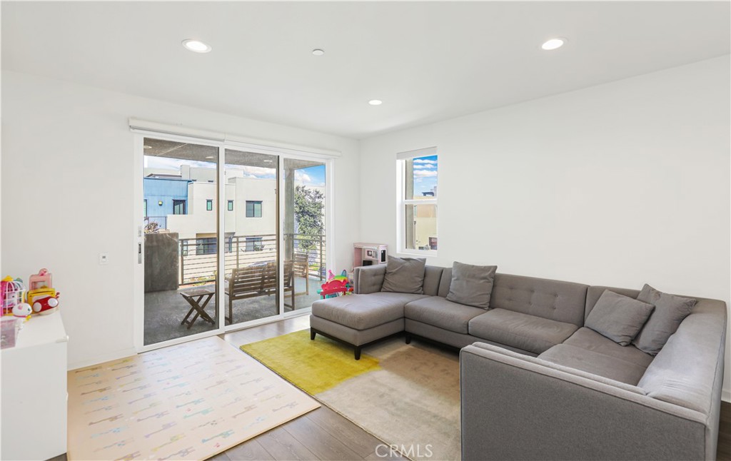 112 Novel, Irvine CA 92618 - photo 13