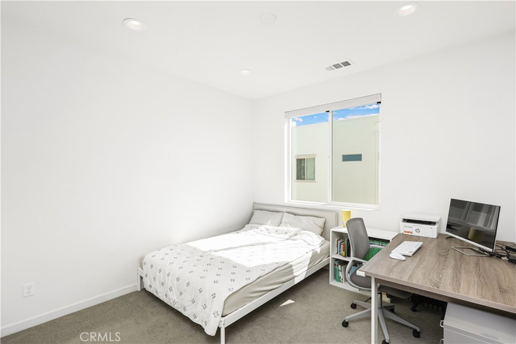 112 Novel, Irvine CA 92618 - photo 17