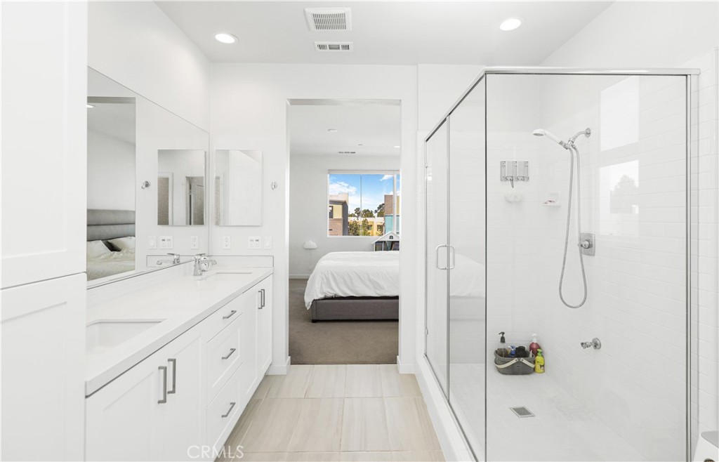 112 Novel, Irvine CA 92618 - photo 22