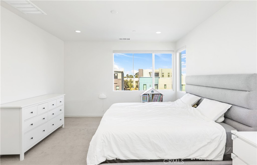 112 Novel, Irvine CA 92618 - photo 25