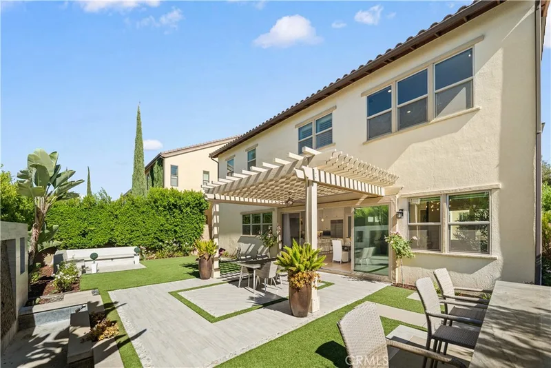 113 Crossover, Irvine