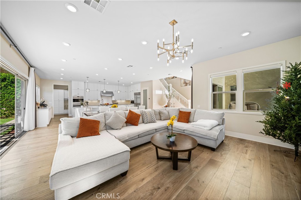 113 Crossover, Irvine CA 92618 - photo 5
