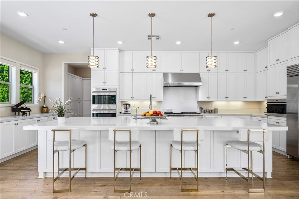 113 Crossover, Irvine CA 92618 - photo 8