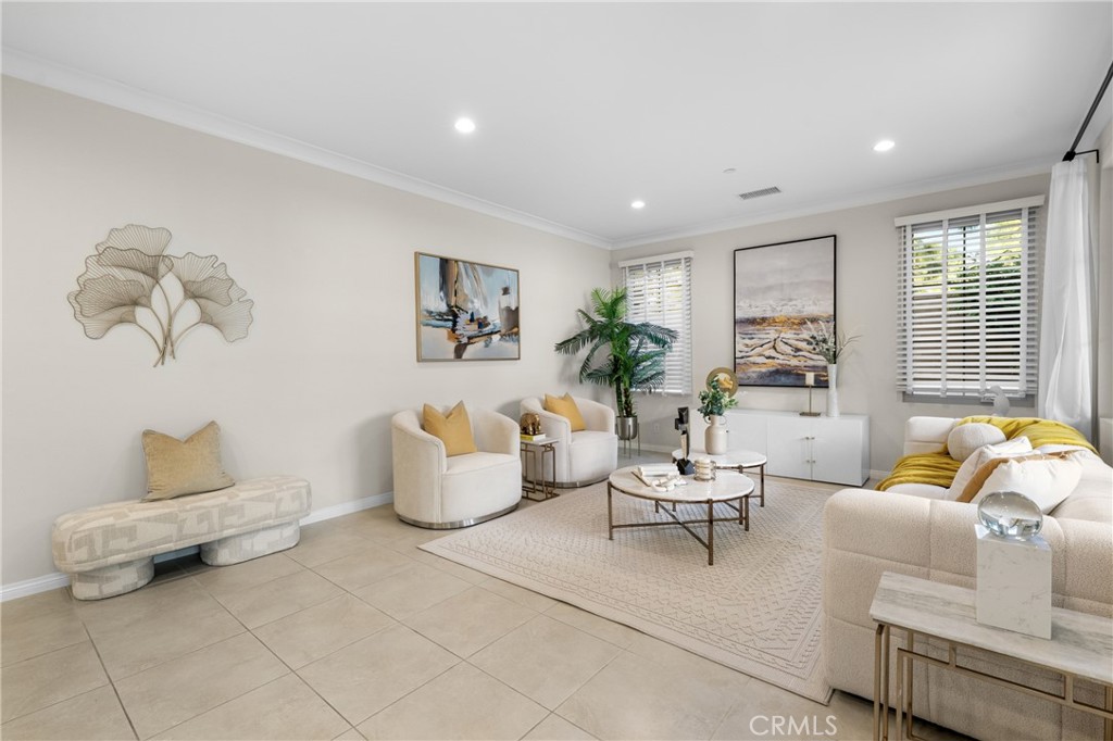 113 Hanging, Irvine CA 92620 - photo 8