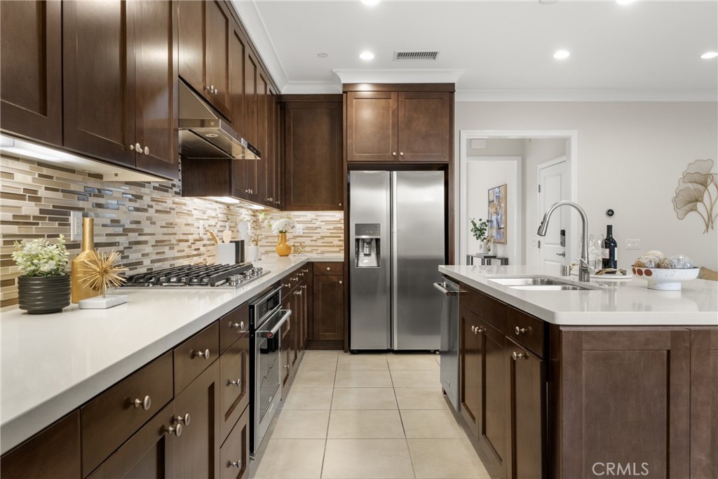 113 Hanging, Irvine CA 92620 - photo 12