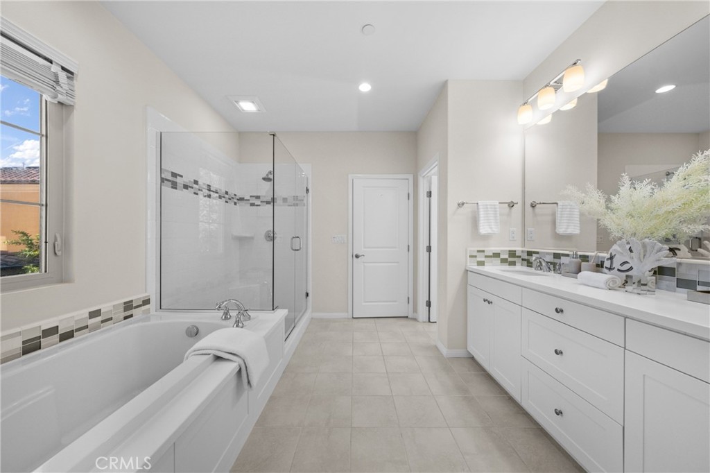 113 Hanging, Irvine CA 92620 - photo 22