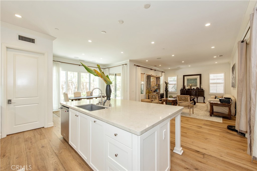 113 Hitching Post, Irvine CA 92620 - photo 3