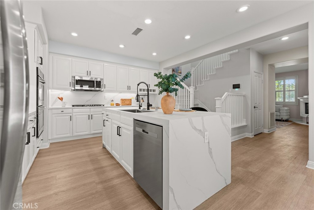 113 Sanctuary, Irvine CA 92620 - photo 4