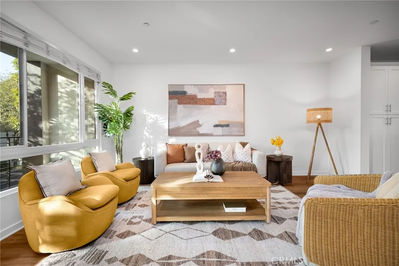 113 Schick, Irvine, CA 92614