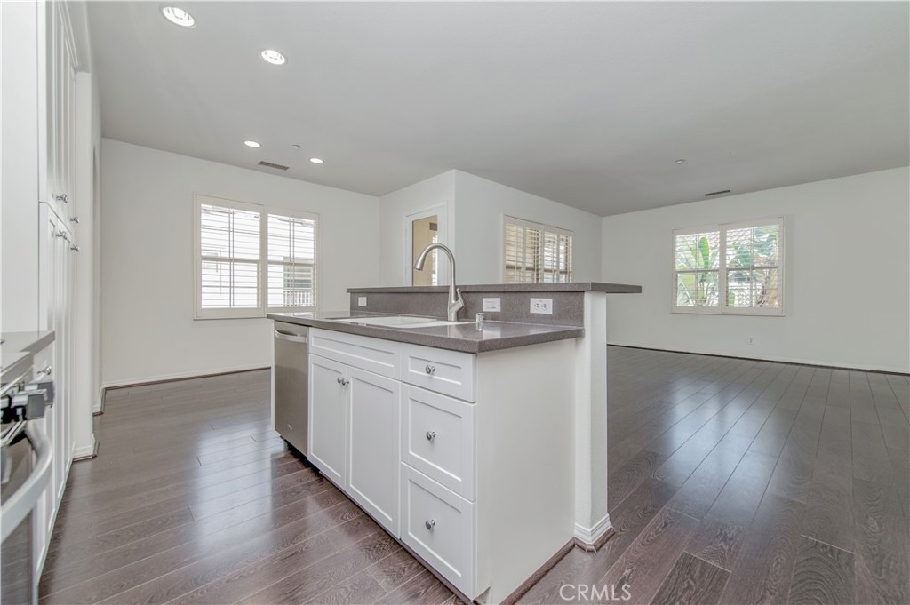 113 Towngate, Irvine CA 92620 - photo 12
